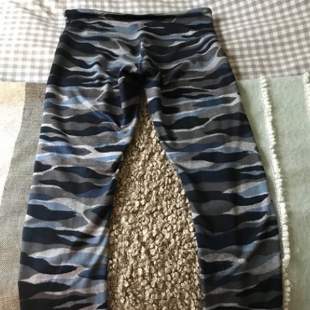 Lululemon cropped wunder under pants
